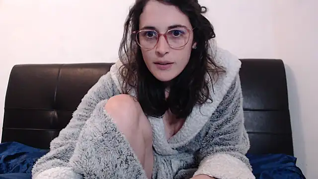 Snapshot of Lunaabbey chatting on 14, 1, 2025 Lunaabbey online show from 14, 1, 2025