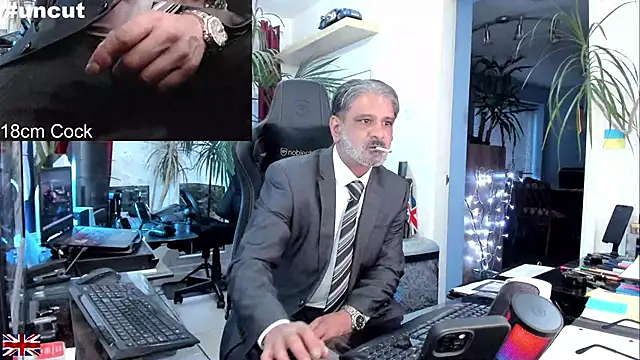 OnlineBossUK online show from 17, 9, 2025