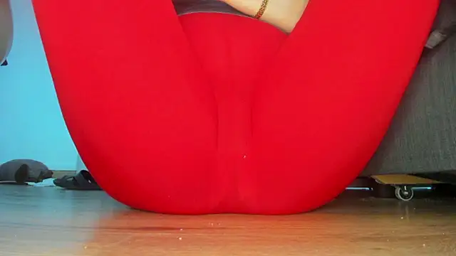 Snapshot of Squirtlady38 chatting on 13, 6, 2026 Squirtlady38 online show from 13, 6, 2026