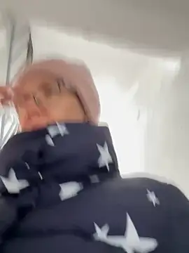 Snapshot of angelmommu chatting on 10, 2, 2025 angelmommu online show from 10, 2, 2025