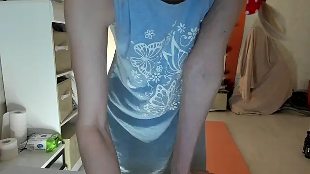 Snapshot of angelmommu chatting on 22, 3, 2025 angelmommu online show from 22, 3, 2025