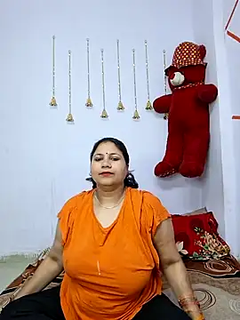 Snapshot of MOM-SUN-COUPLE chatting on 7, 2, 2025 MOM-SUN-COUPLE online show from 7, 2, 2025