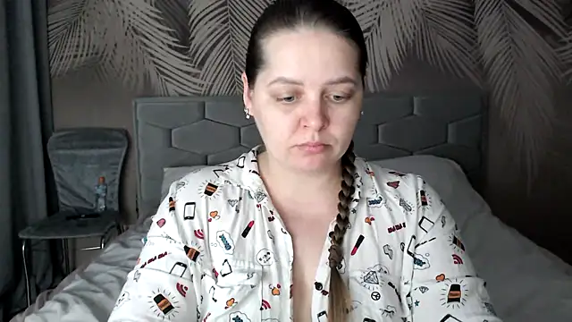 Snapshot of uliastar chatting on 12, 2, 2025 uliastar online show from 12, 2, 2025
