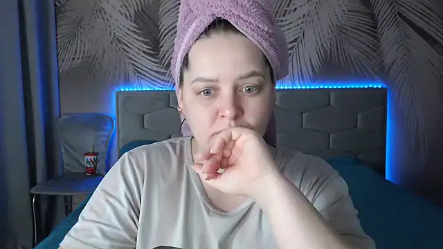 Snapshot of uliastar chatting on 22, 2, 2025 uliastar online show from 22, 2, 2025