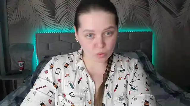 Snapshot of uliastar chatting on 27, 2, 2025 uliastar online show from 27, 2, 2025