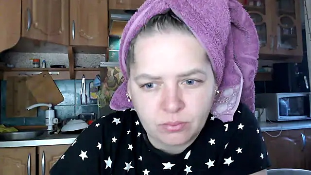 Snapshot of uliastar chatting on 18, 10, 2025 uliastar online show from 18, 10, 2025