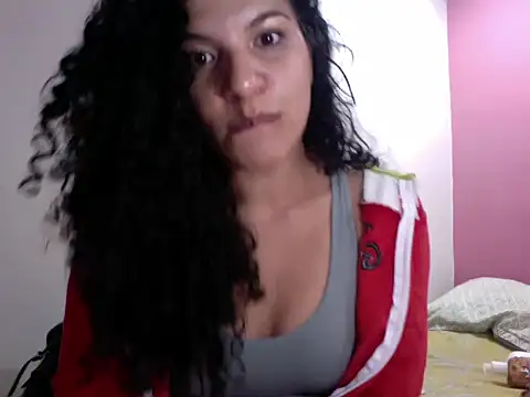 Snapshot of gatubelahot chatting on 7, 1, 2025 gatubelahot online show from 7, 1, 2025