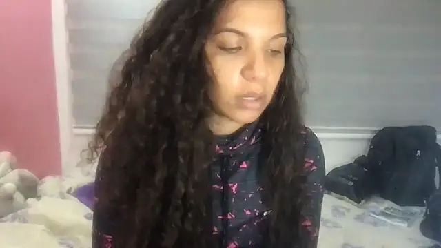 Snapshot of gatubelahot chatting on 8, 9, 2025 gatubelahot online show from 8, 9, 2025