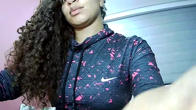 Snapshot of gatubelahot chatting on 30, 10, 2025 gatubelahot online show from 30, 10, 2025