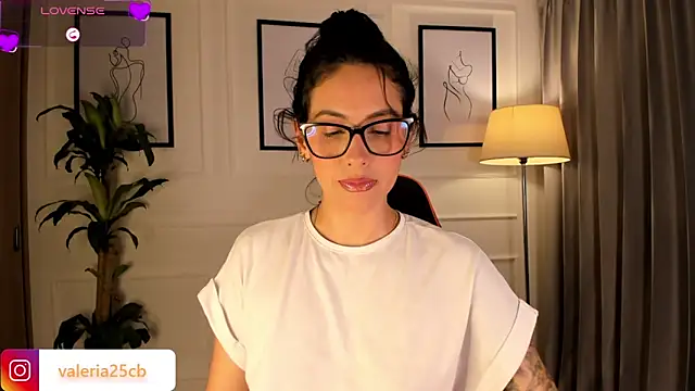 valeriia25  online show from 4, 2, 2025