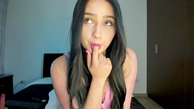 Hott Hanna online show from 28, 11, 2025