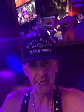 hotplombier online show from 25, 6, 2026