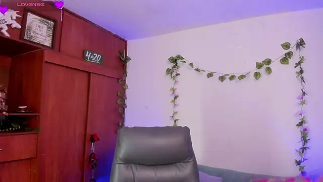 Cata green online show from 27, 9, 2025