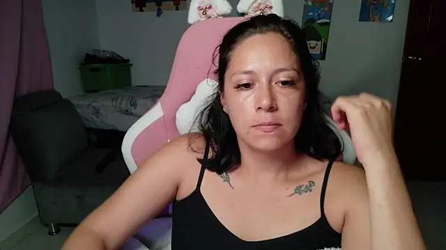 MommyMiaWs online show from 15, 7, 2026