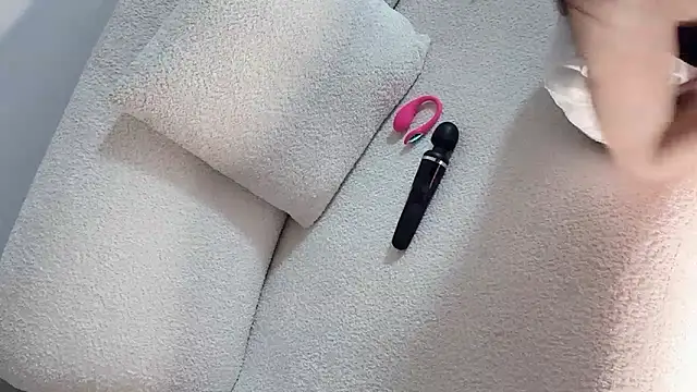 Serena-AU online show from 15, 9, 2025