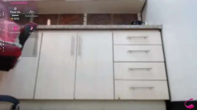 Snapshot of Abril_Beltran_ chatting on 3, 11, 2025 Abril Beltran online show from 3, 11, 2025