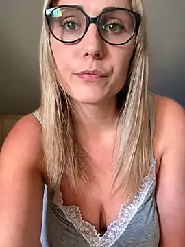 Snapshot of Leanymphoo chatting on 27, 3, 2026 Leanymphoo online show from 27, 3, 2026