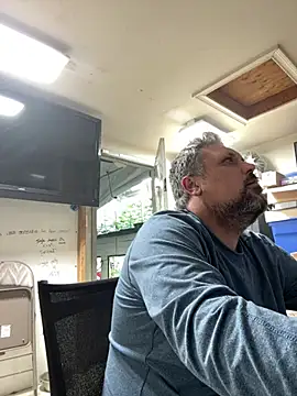 tank32s online show from 15, 3, 2025