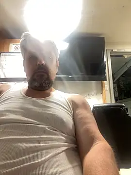 tank32s online show from 10, 9, 2025