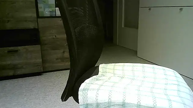 Pretty Angel Face online show from 8, 9, 2025