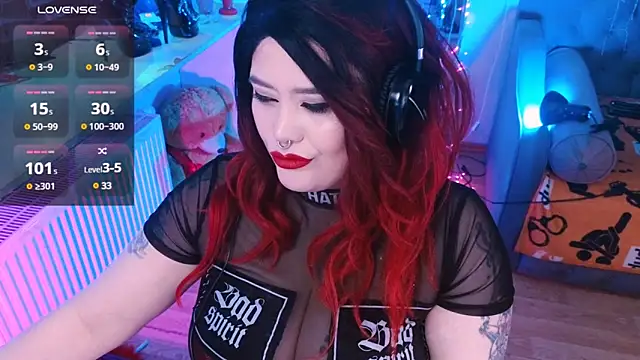 wickedxqueen online show from 26, 2, 2025