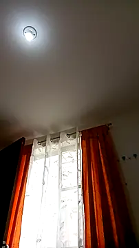 JohanyLatino online show from 4, 4, 2026