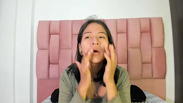 JuliKim  online show from 29, 9, 2025