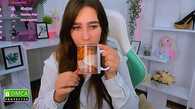  Eliizabeth  online show from 25, 10, 2025