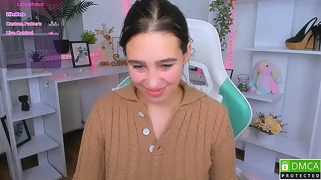  Eliizabeth  online show from 5, 11, 2025