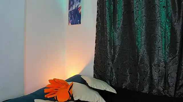 emma woods  online show from 9, 9, 2025