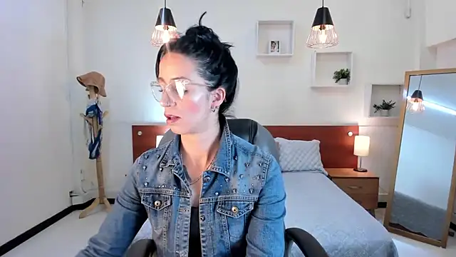 Kristen Garner online show from 20, 1, 2025