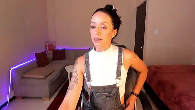 Kristen Garner online show from 17, 4, 2026