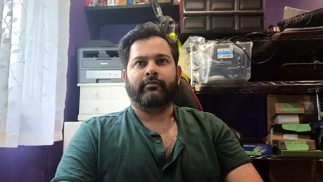 Snapshot of Sakhtlaundaz chatting on 17, 6, 2026 Sakhtlaundaz online show from 17, 6, 2026