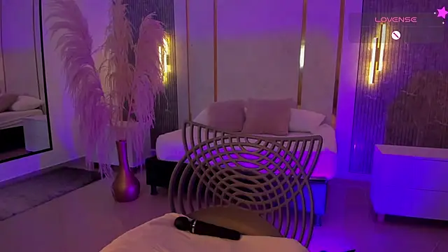 riley sierra online show from 7, 7, 2026