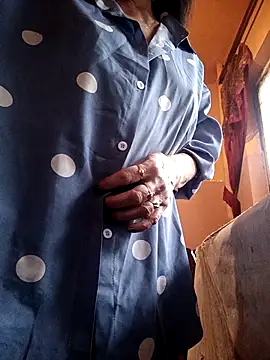 Lovely Lori online show from 1, 12, 2025