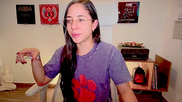 adriana  sosa  online show from 9, 12, 2024