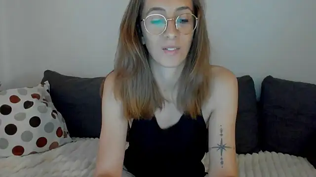 DesireMore90 online show from 15, 6, 2026