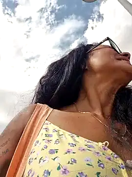 Allana Squirt online show from 21, 9, 2025