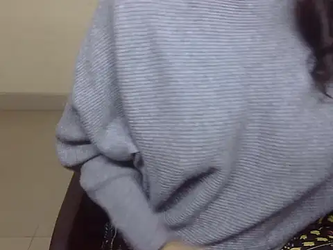 Snapshot of Lusty_Wife1 chatting on 2, 1, 2025 Lusty Wife1 online show from 2, 1, 2025