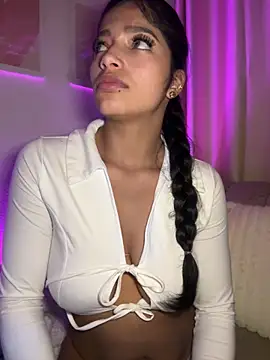 AgathaGeorgiou online show from 8, 4, 2026