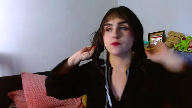 Snapshot of collette_beaufoy_ chatting on 14, 6, 2026 collette beaufoy online show from 14, 6, 2026
