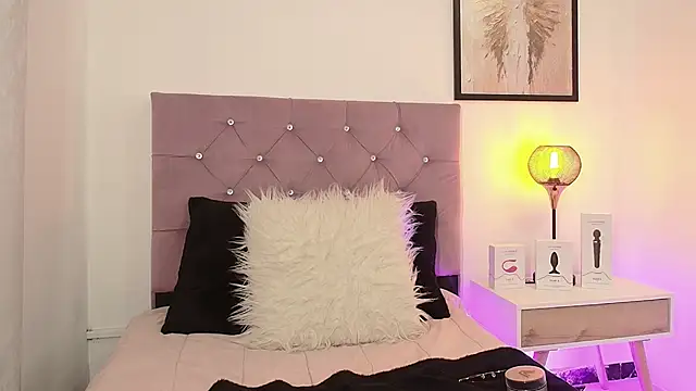 Violet queen20 online show from 2, 3, 2025