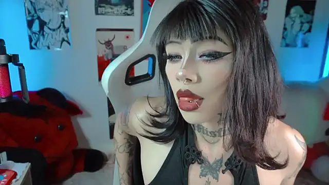 Deadly Doll online show from 18, 9, 2025