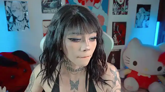 Deadly Doll online show from 27, 9, 2025