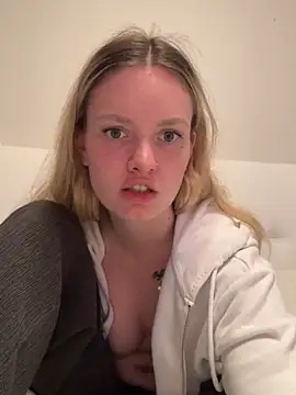 mariemelissah online show from 9, 3, 2025