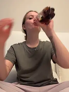 mariemelissah online show from 12, 3, 2025