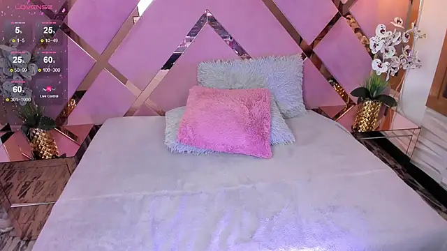 SHANONCLARK online show from 29, 1, 2025