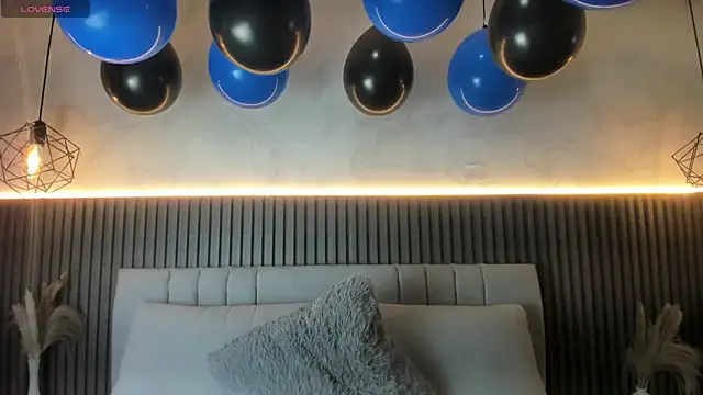 SHANONCLARK online show from 8, 11, 2025