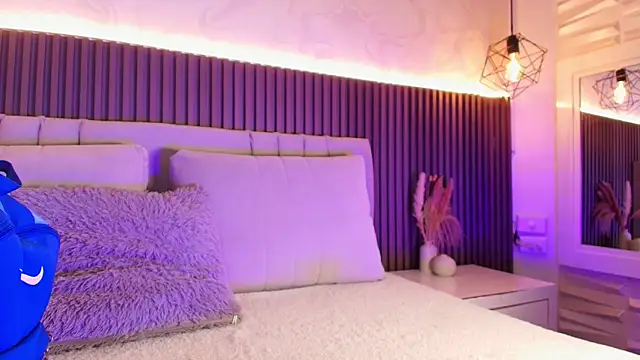 SHANONCLARK online show from 9, 1, 2026