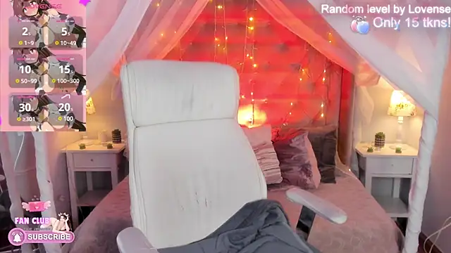 Ellie Jhonson   online show from 11, 1, 2025